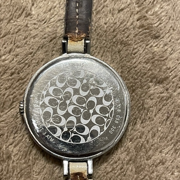 Coach watch - Picture 2 of 2